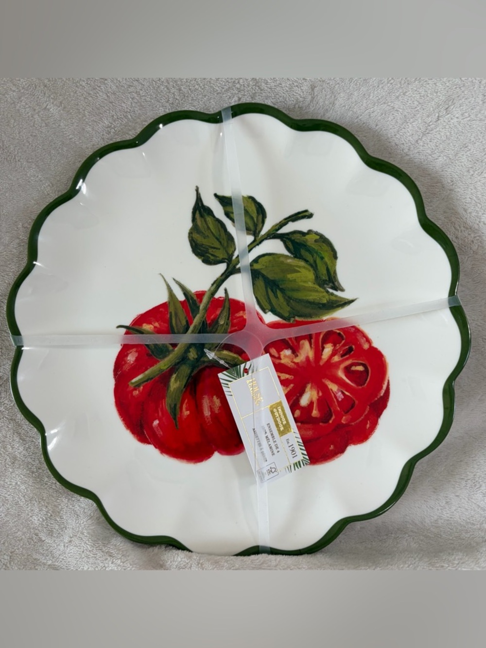 NWT House & Garden Tomatoes Melamine 12 PC Scalloped Dinnerware Set - Picture 2 of 9